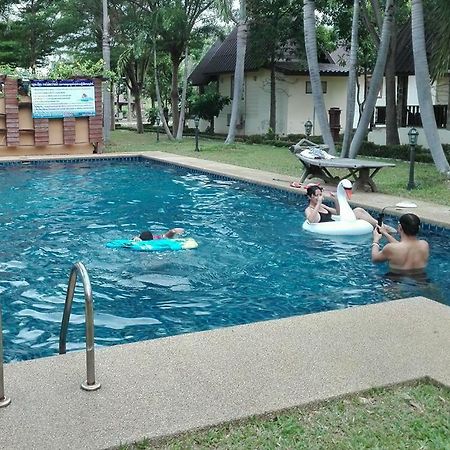 Prachuap Garden View Resort Prachuap Khiri Khan Exterior photo