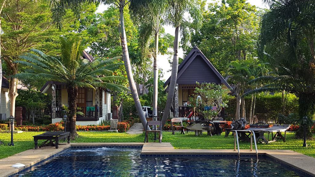 Prachuap Garden View Resort Prachuap Khiri Khan Exterior photo