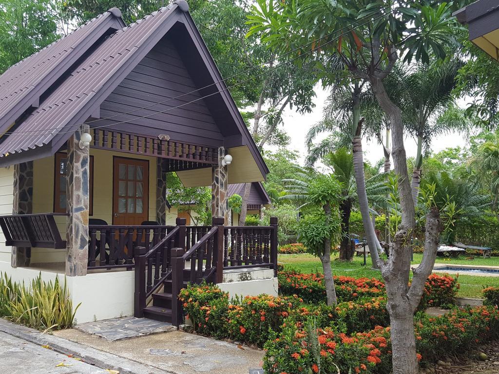 Prachuap Garden View Resort Prachuap Khiri Khan Exterior photo