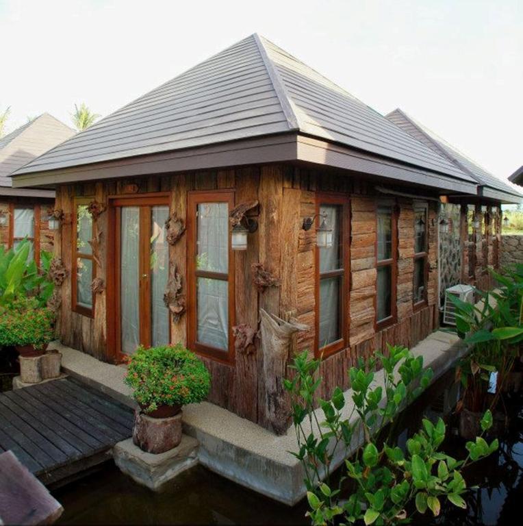 Prachuap Garden View Resort Prachuap Khiri Khan Exterior photo