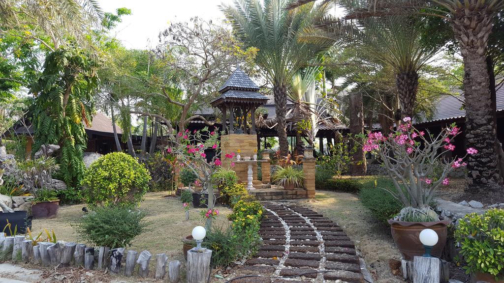 Prachuap Garden View Resort Prachuap Khiri Khan Exterior photo