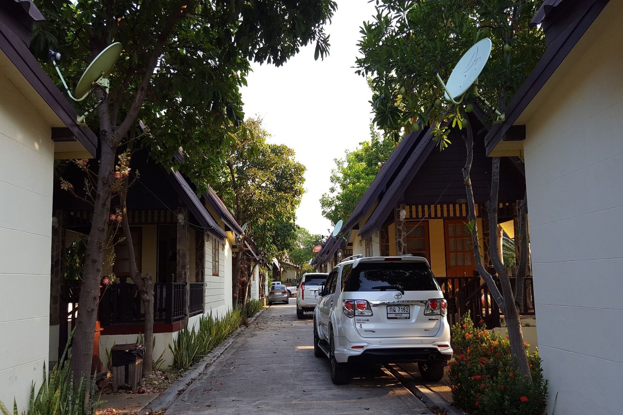 Prachuap Garden View Resort Prachuap Khiri Khan Exterior photo